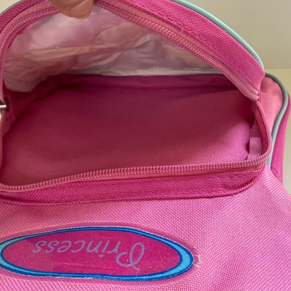 DISNEY PRINCESS ROLLING BACKPACK/LUGGAGE - Picture 6 of 14